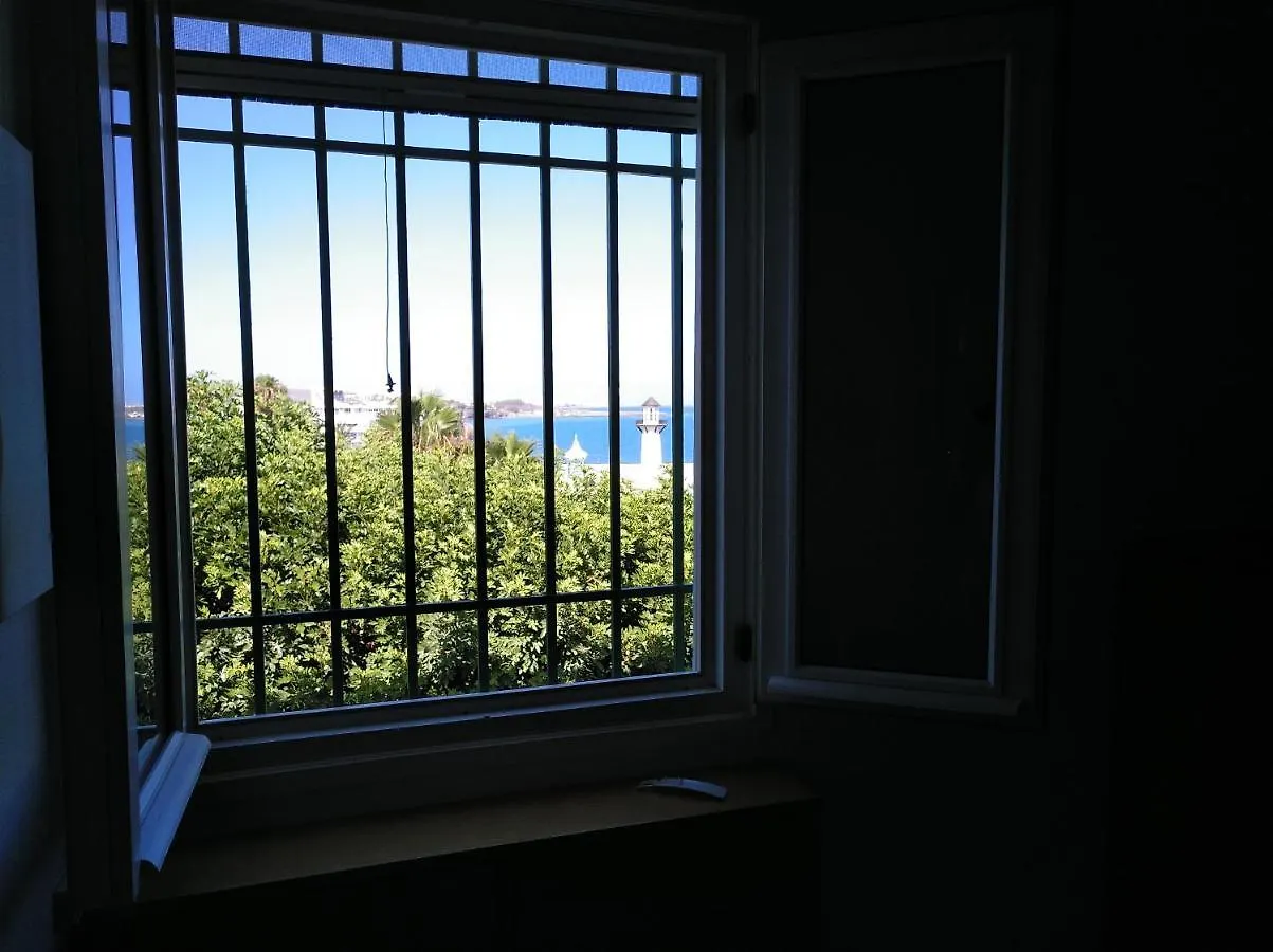 Apartamento 2 Calle las Azucenas Playa del Águila